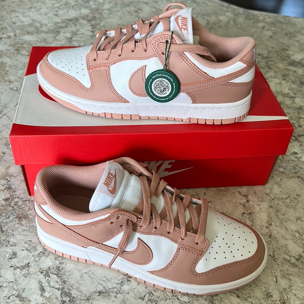 Nike Dunk Low